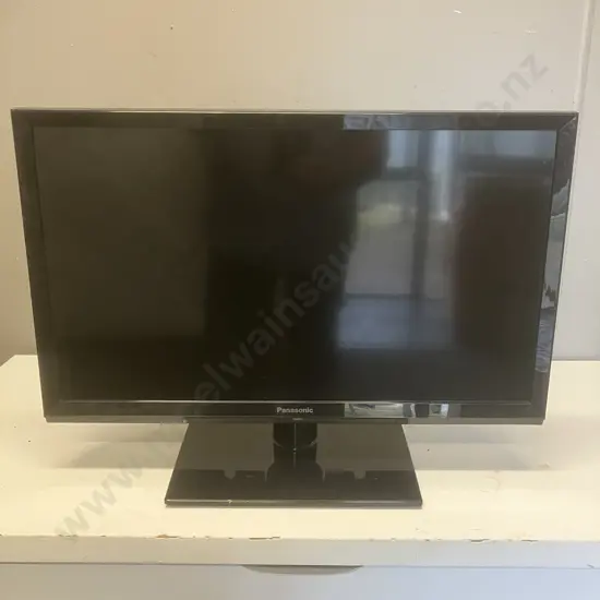 Panasonic 24" Full HD LED TV Model TH-24F400Z, No Remote