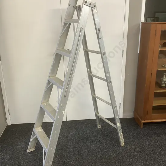 Aluminum Combination Step Extension Ladder, 5 Step, 1.84 - 3.30