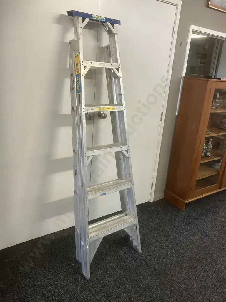 Alco Trademaster Aluminum Combination Step Extension Ladder, 1.83 - 3.28m AC6 150Kg Image 1++
