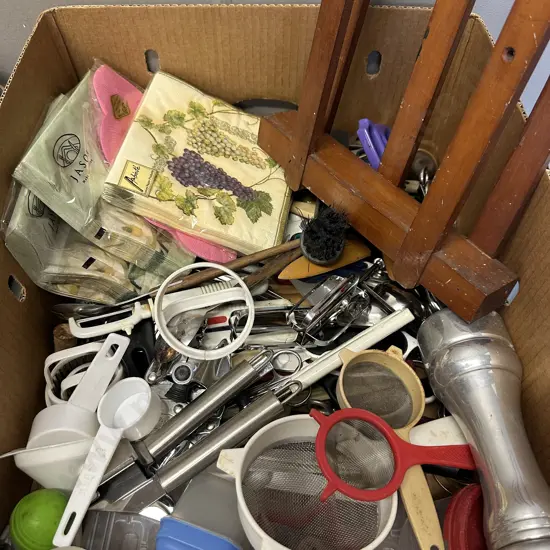 Assorted Kitchen Utensils, Serviettes Etc