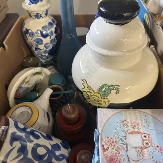 Box Of Blue And White Items, Canister Etc