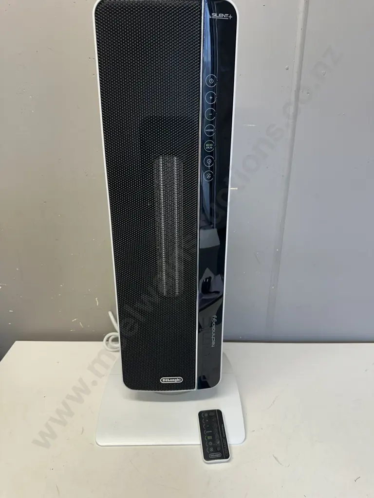 Delonghi Ceramic Technology Silent Tower Heater With Remote Image 1++