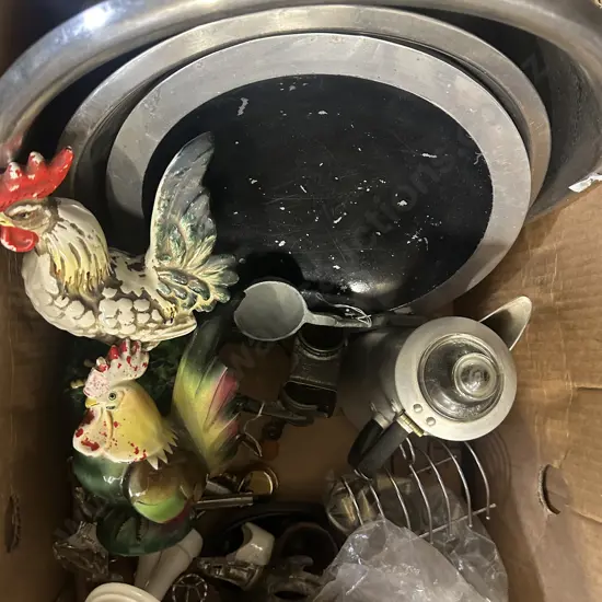 Box Lot Vintage Items Including Bowls, Chicken Figurines (as found)