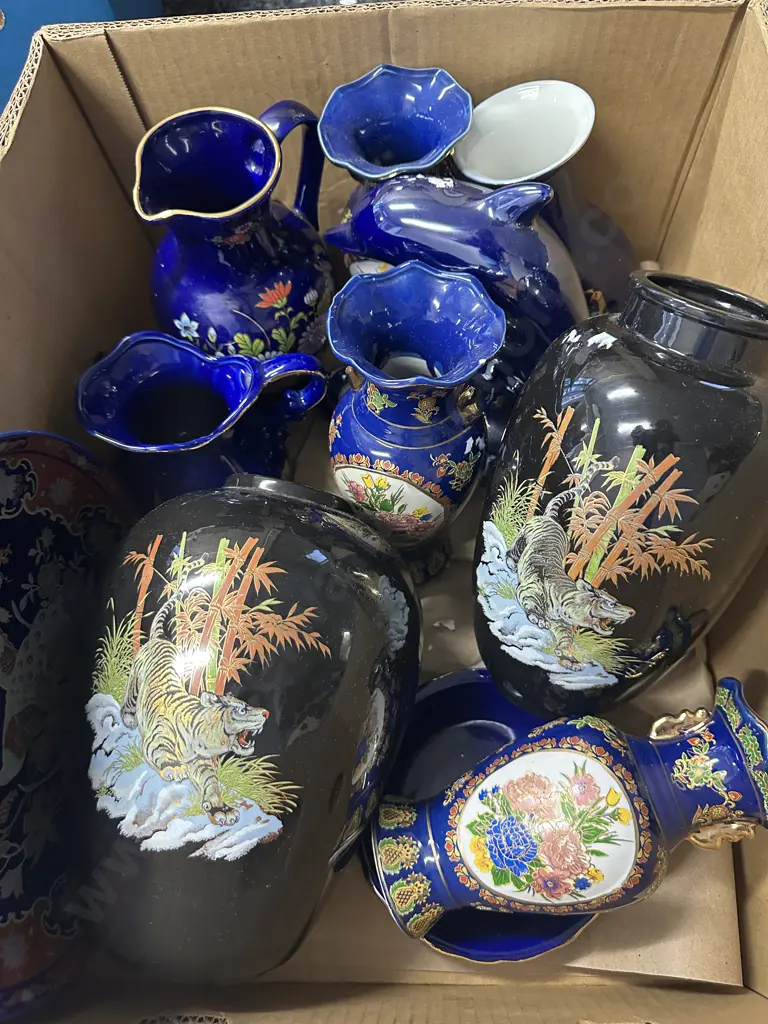 Selection Of Vases Etc Floral Themed Image 1++