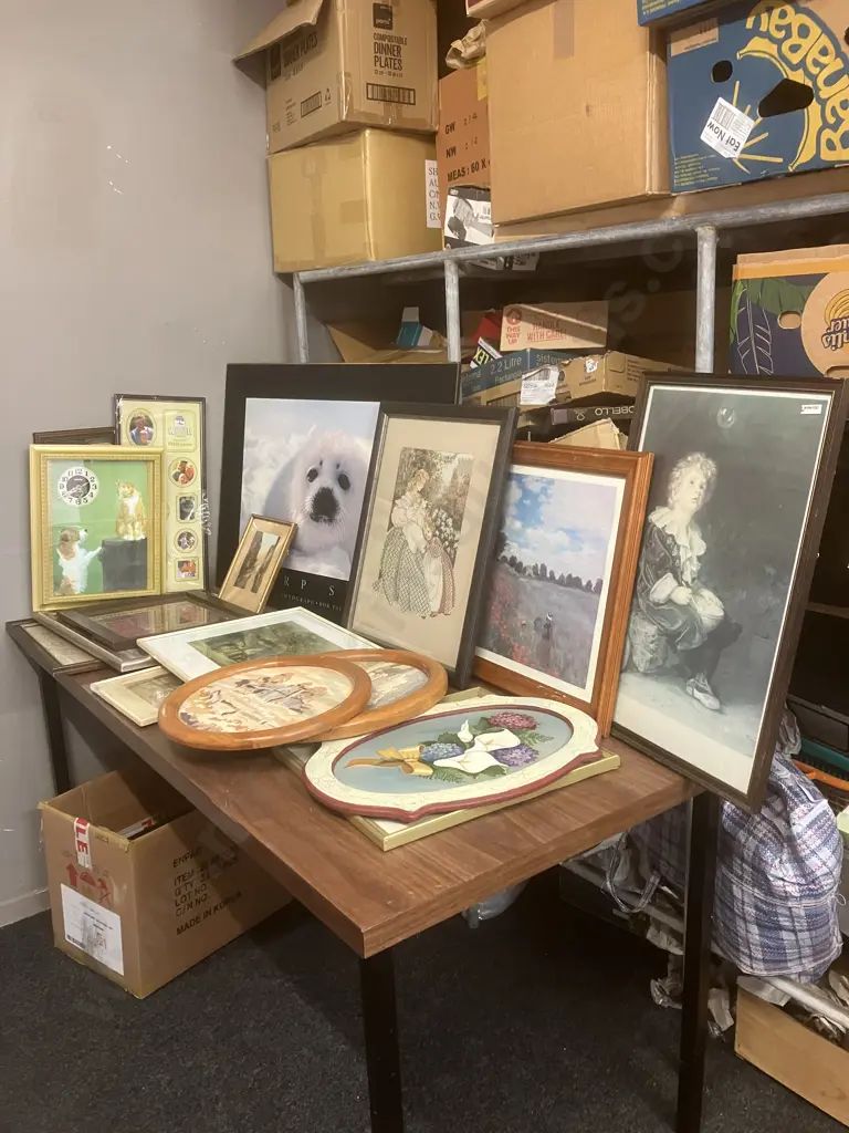 Large Harp Seal Print, Assorted Prints, Frames Etc Image 1++