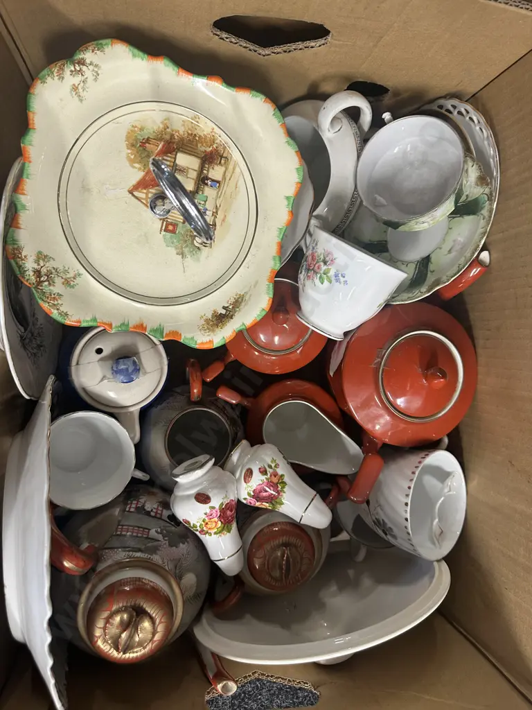 Box Lot Of China Tea Ware Etc Image 1++
