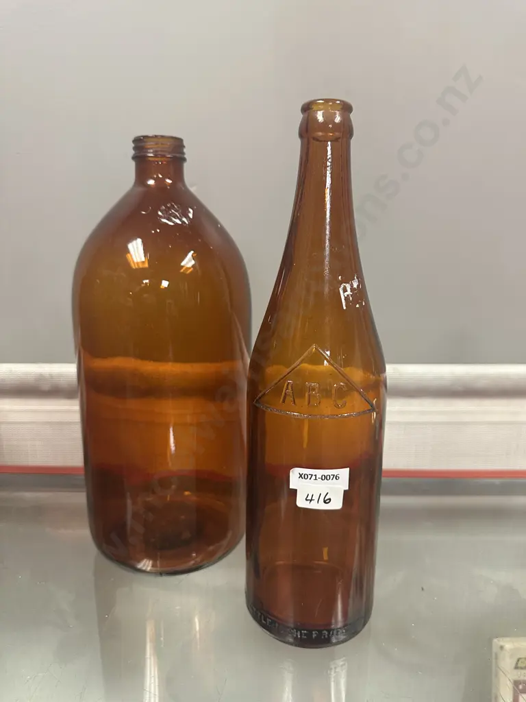 ABC Amber Glass Beer Bottle & Amber Glass Flagon, H29.5cm Image 1++