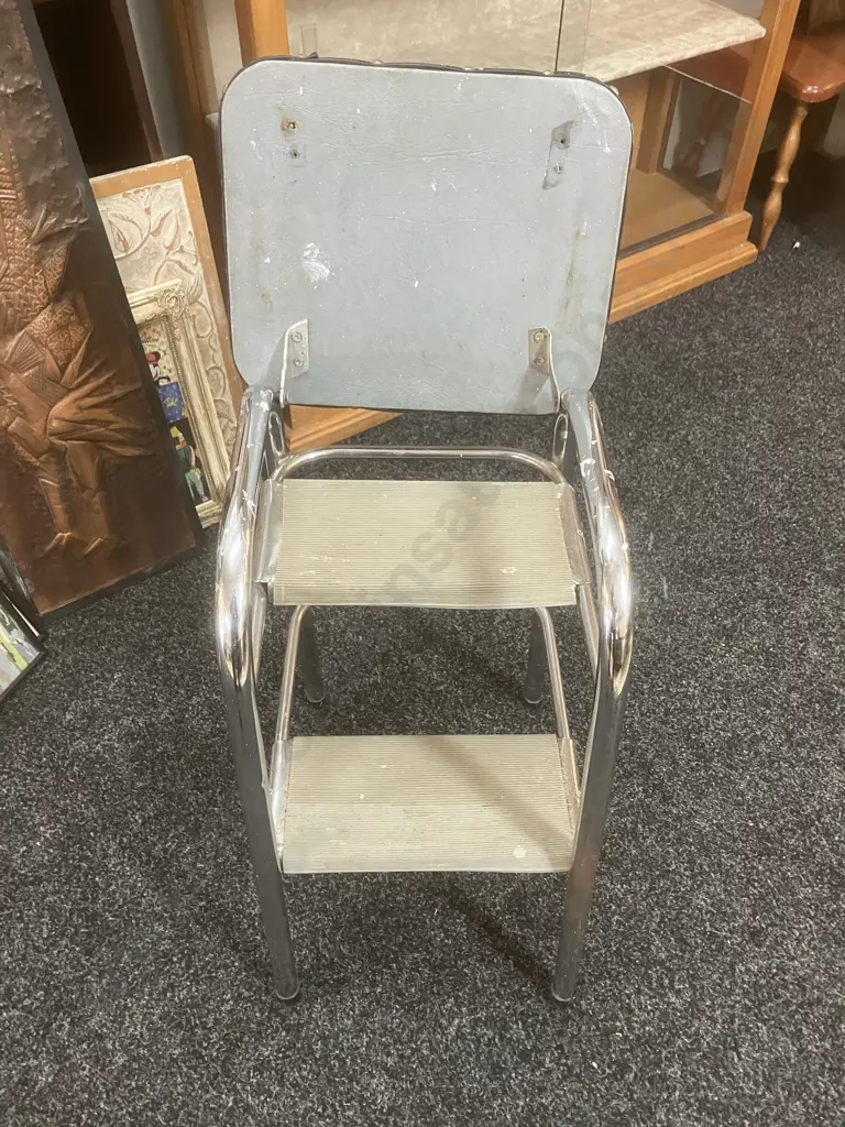 Retro Chrome Step Stool With Grey Seat Image 1++