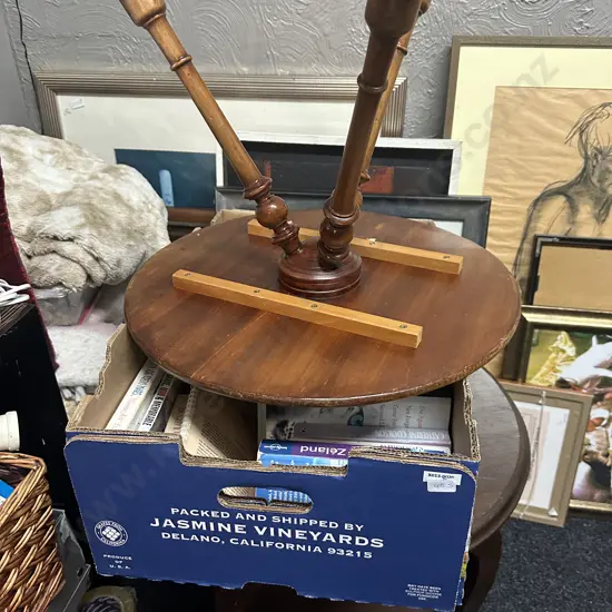 Box lot Vintage Items