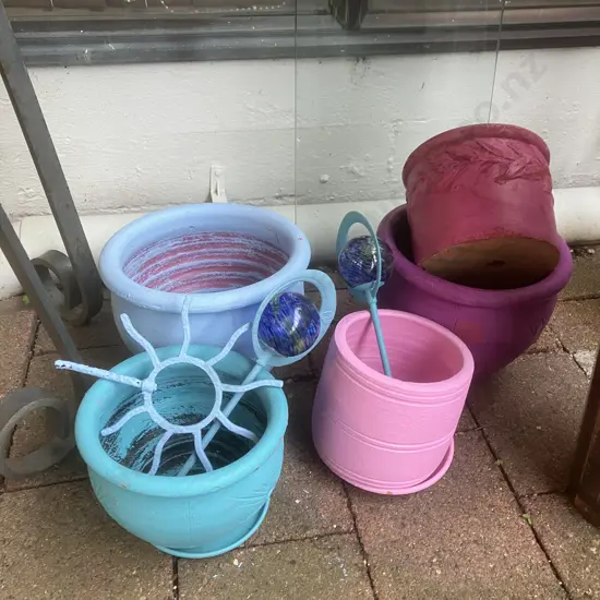 Assorted Pots & Pot Ornaments