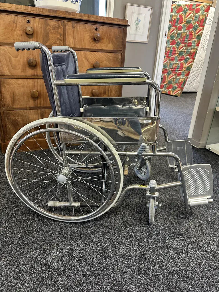 Ezy Wheels Wheel Chair Image 1++