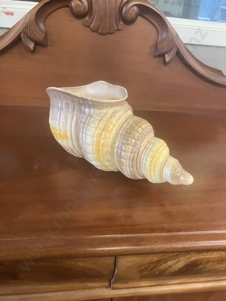 Shorter & Son England Art Deco Large Conch Shell Vase #317 c1930. 13 x 31cm Image 1++