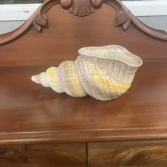 Shorter & Son England Art Deco Large Conch Shell Vase #317 c1930. 13 x 31cm