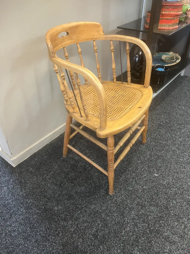 Oak Spindle Back Captains Tub Chair Image 1++