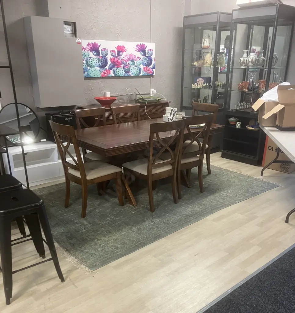 LUCA Green Toned Area Rug. 296 x 198cm Image 1++