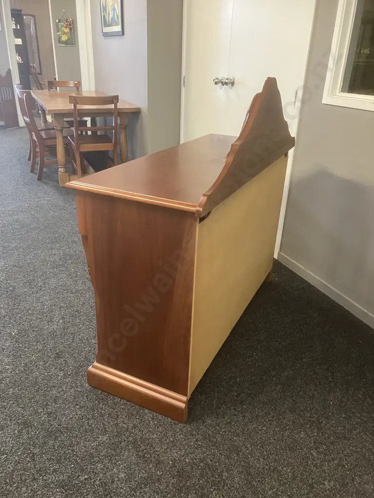 Mahogany Two Drawer Chiffonier, Carved Supports & Back Piece, Two Door. H114 W120 D48cm Image 1++