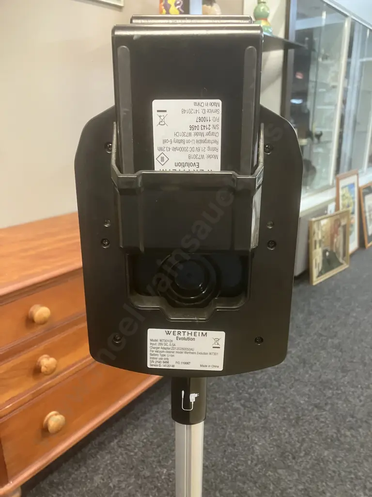 Werthiem Evolution W7301 Portable Stick Vacuum Cleaner With Charging Stand, 2 x Batteries, Vacuum Cleaner Attachments Image 1++