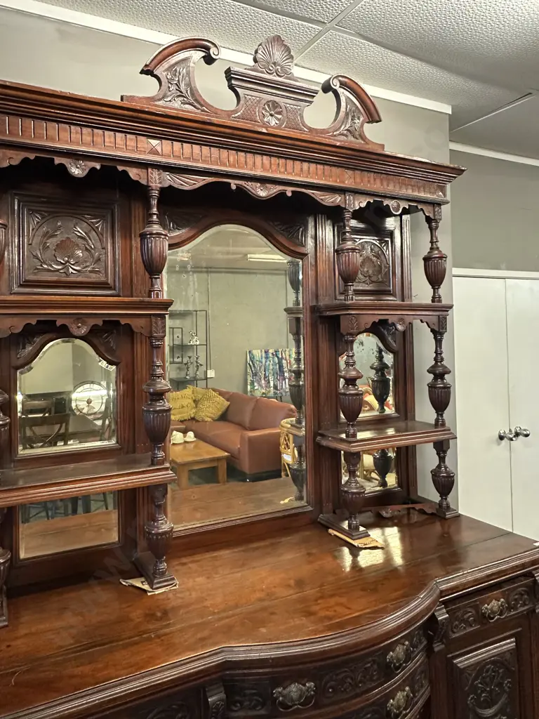 Stunning Victorian Mahogany Mirror Backed Sideboard Image 1++