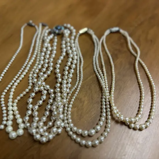 Selection Of Vintage Pearl Necklaces
