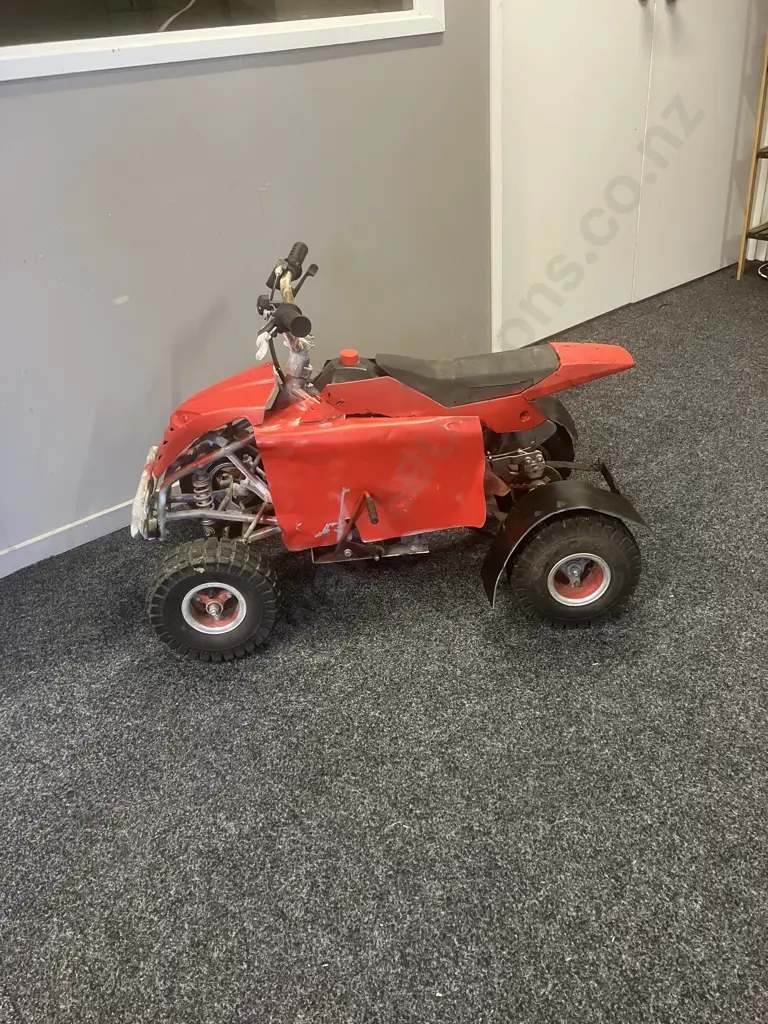 Kids 49cc Mini Quad Bike (Not Used For A While) Image 1++