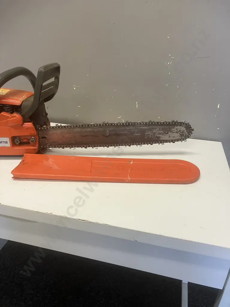 Husqvarna 350 Chainsaw Image 1++