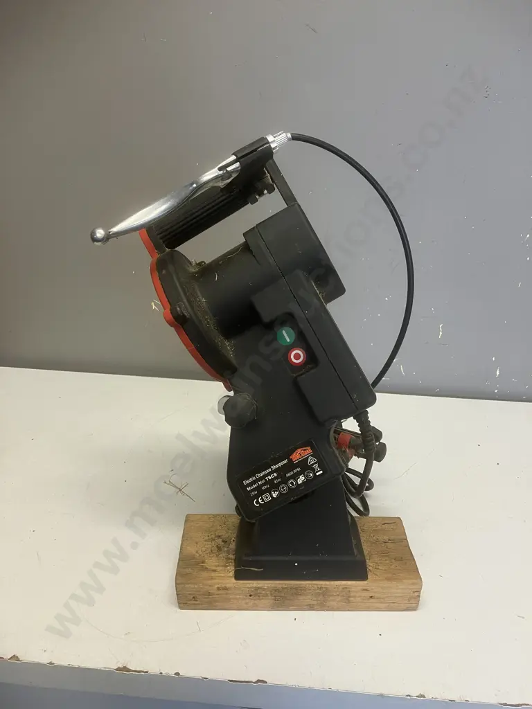 ToolShed Electric Chainsaw Sharpener Model TSCS, 85W 4800rpm Image 1++