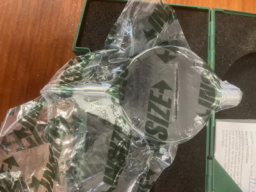 Unused Insize 2308-10A Metric Dial Indicator With Jewelled Bearing, Range 10mm, Graduation 0.01mm, In Case Image 1++