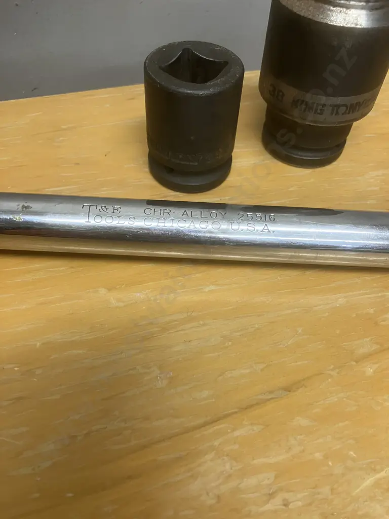 T&E Tools No25516 - 16" x 3/4" Drive Extn, King Tony 3/4" Cr-Mo Deep Impact Socket 38mm & Impact Square Budd Socket 21mm Image 1++