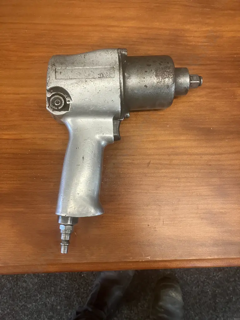 Ingersoll Rand 1/2" Drive Air Impact Wrench Image 1++