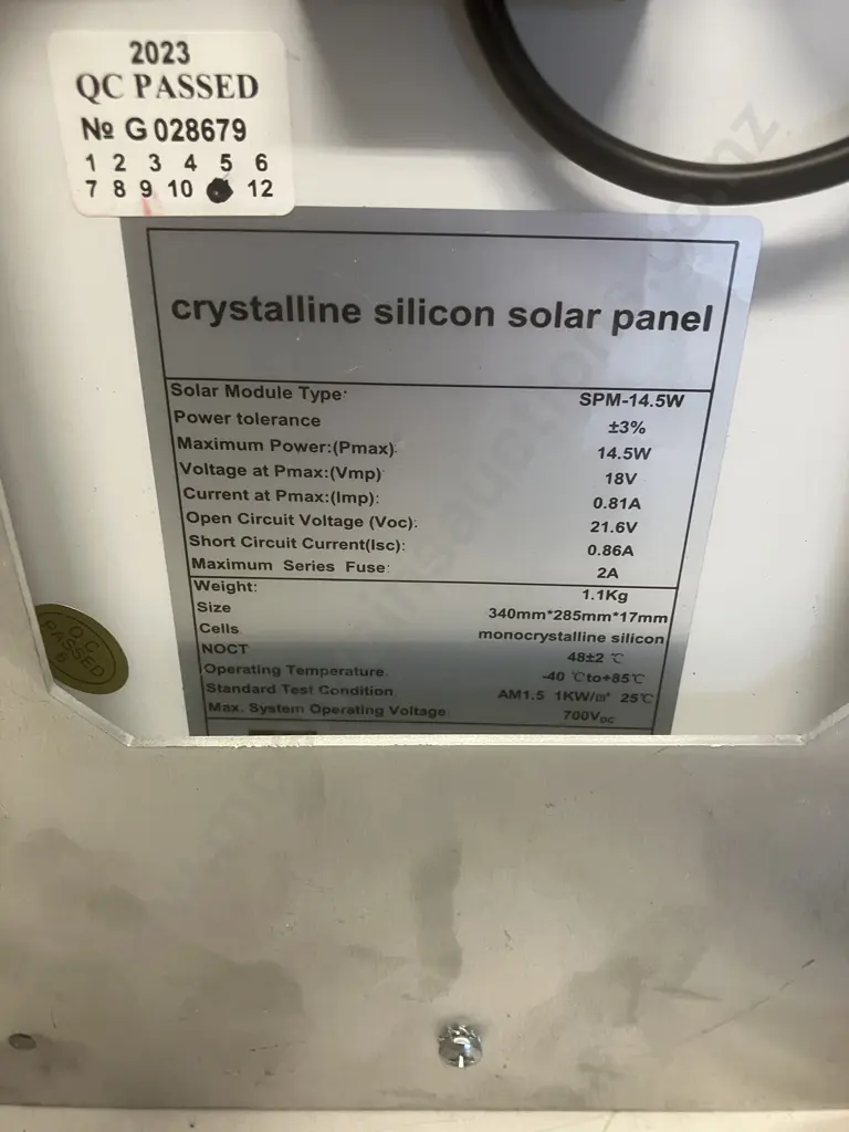 Pair of Crystalline Silicon Solar Panels 14.5W (28.5 x 34cm) With Aluminum Mounts Image 1++