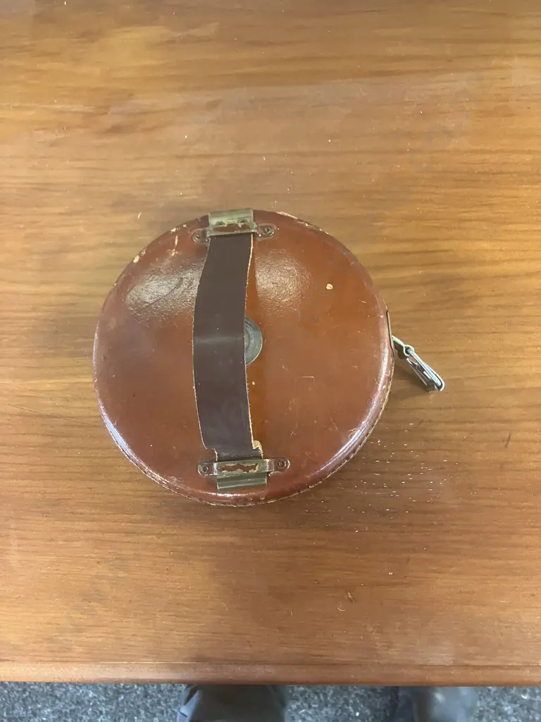 Rabone Chesterman England Leather Bound 100ft Surveyor's Tape, Fibron Non-Metallic Circa 1960-1970 Image 1++