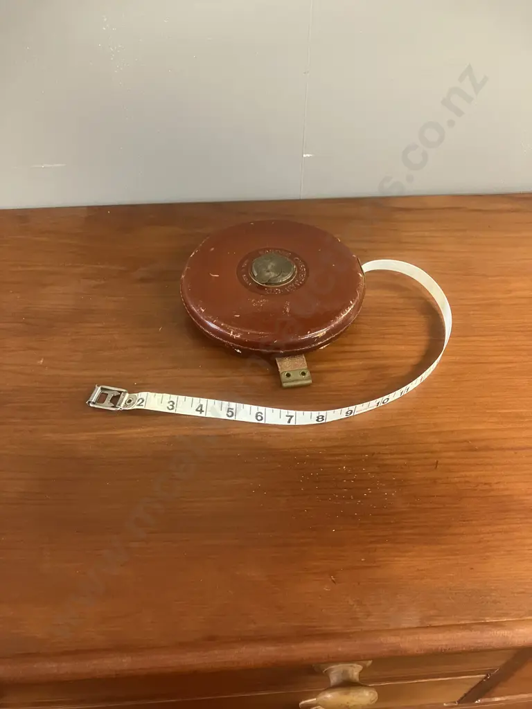 Rabone Chesterman England Leather Bound 100ft Surveyor's Tape, Fibron Non-Metallic Circa 1960-1970 Image 1++