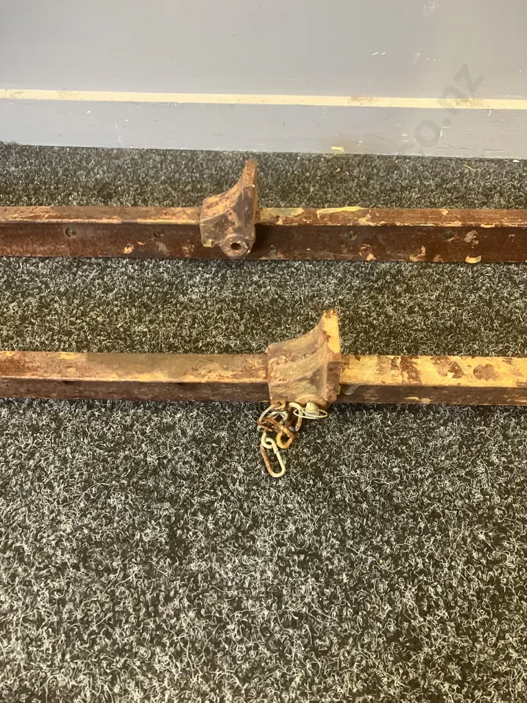 Pair of 150cm Sash Clamps Image 1++