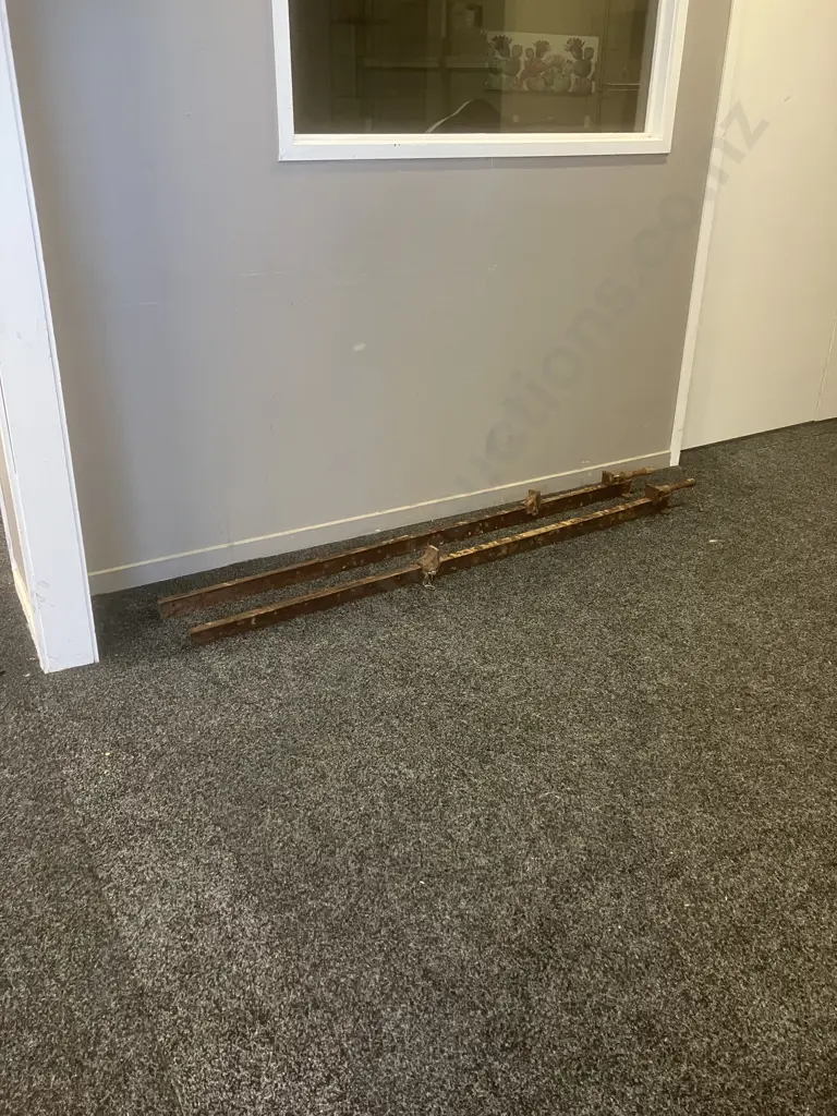Pair of 150cm Sash Clamps Image 1++