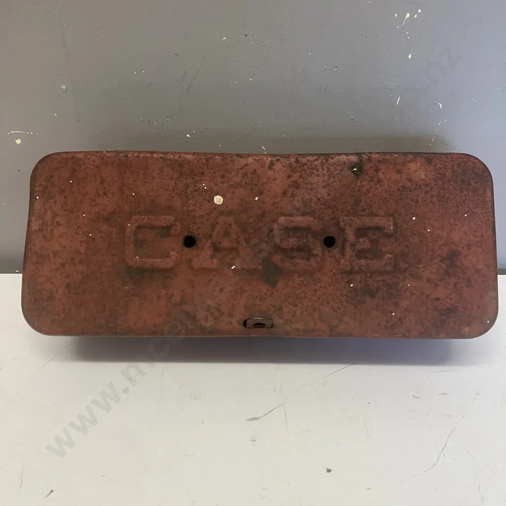 Case Tractor Steel Toolbox With Embossed Lid Image 1++