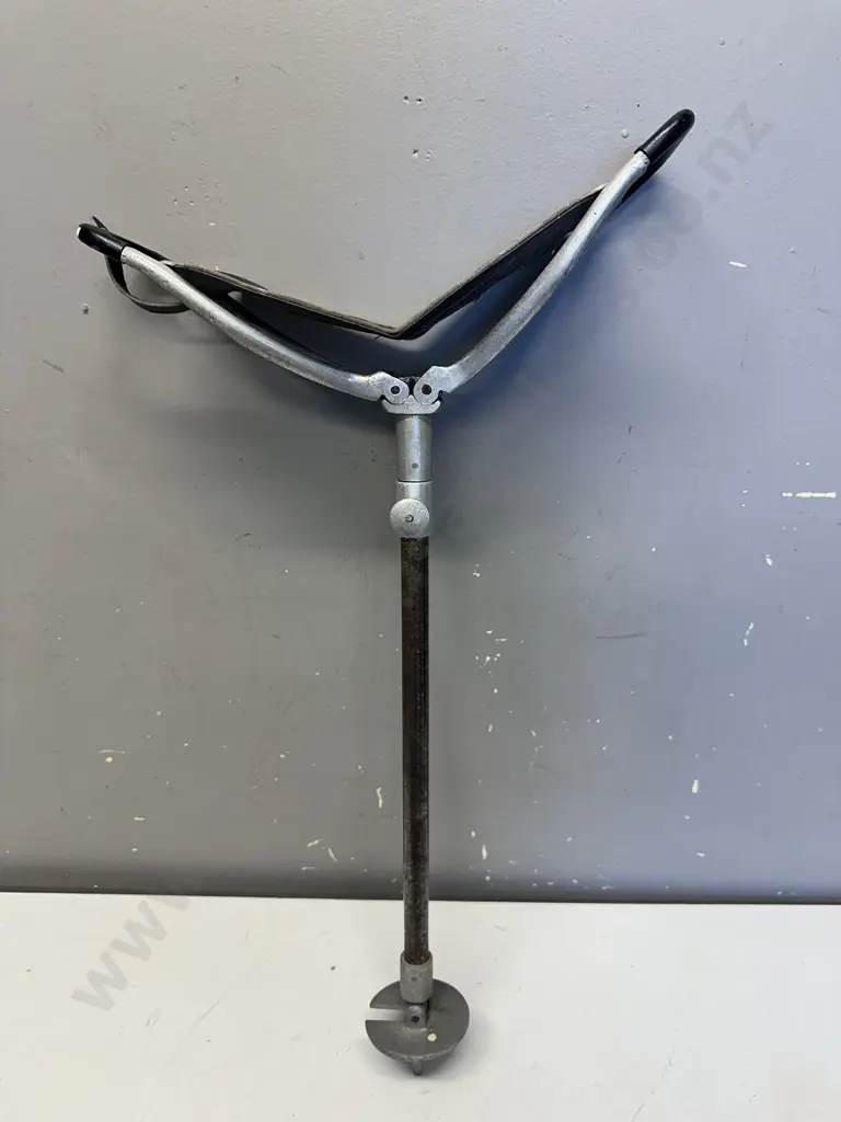 Vintage Folding Shooting Stick Seat Image 1++