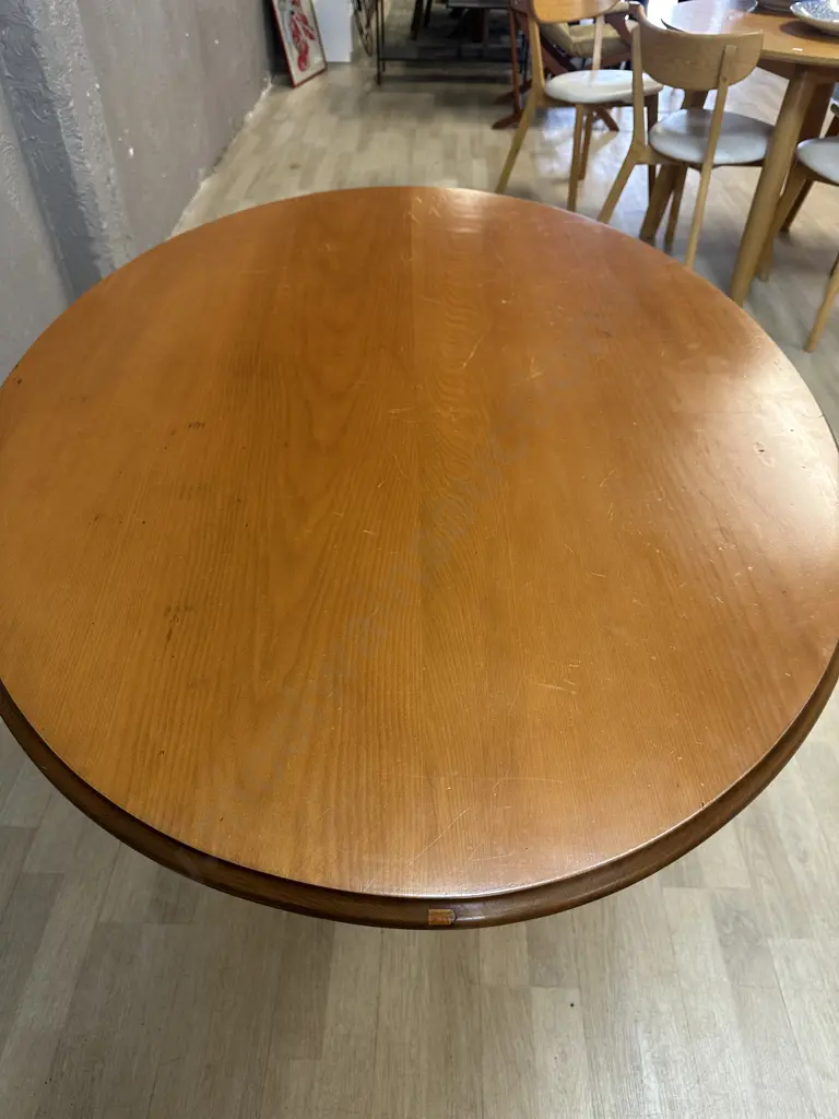 Oval Parlour Table Pedestal Base With Ceramic Castors 73x131x93cm. Image 1++