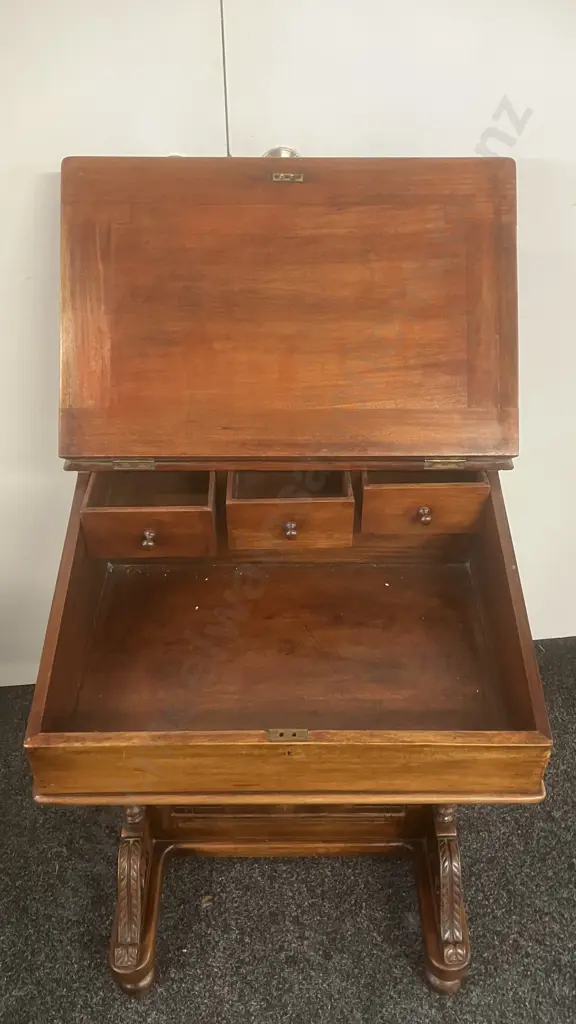 Stunning Carved Oak Victorian Style Davenport Desk With Key, 4 Drawers RHS. H88 W57.5 D56 Image 1++