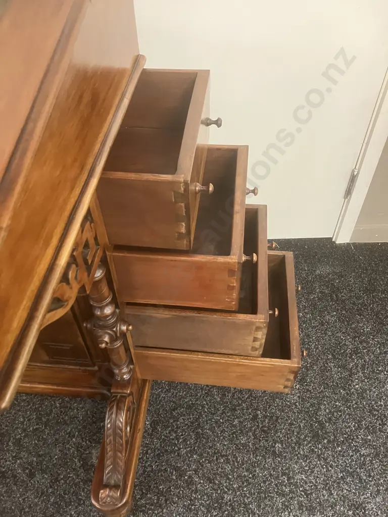 Stunning Carved Oak Victorian Style Davenport Desk With Key, 4 Drawers RHS. H88 W57.5 D56 Image 1++