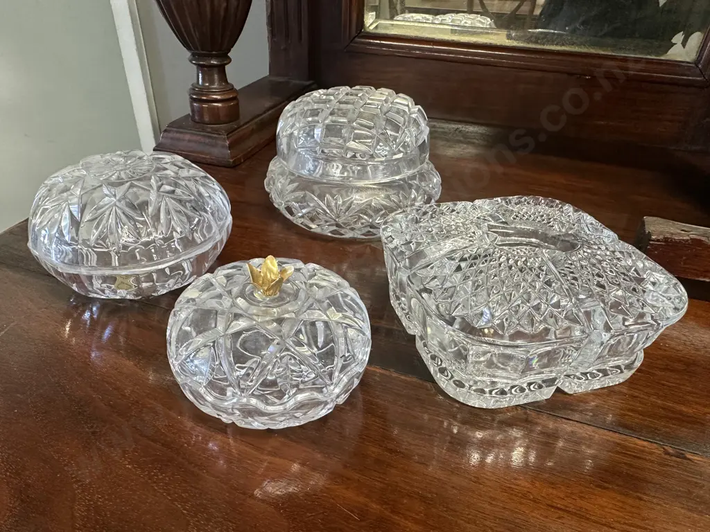 Lidded Crystal Trinket Dishes Image 1++