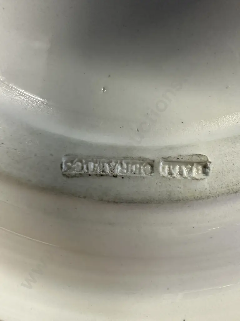 Collectors Plate Black & White Illustration Of Wal & Dog By Murray Ball Dia19cm. Image 1++