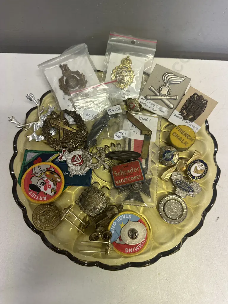 Selection Of Vintage Badges, Rare Saudi Arabia Brooch Etc Image 1++