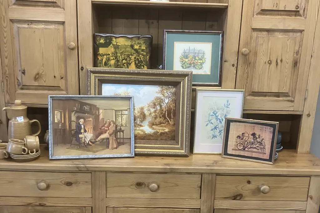 Assorted Art Image 1++