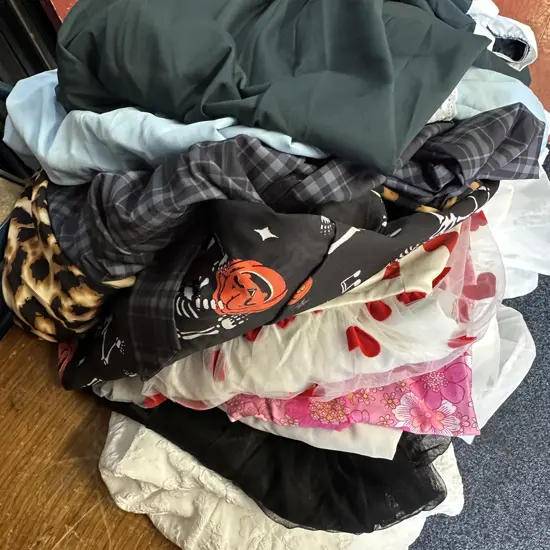 Ladies Near New Dresses Assorted Sizes Ranging From 16-20