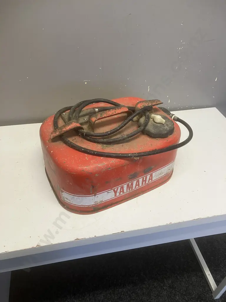 Yamaha 12 Litre Tote Tank Image 1++