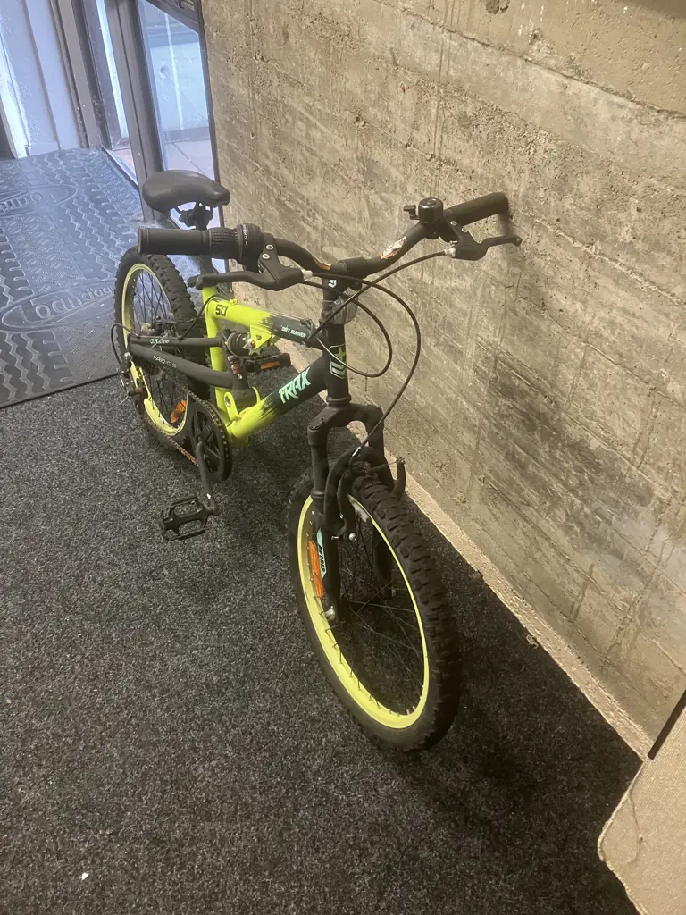 50cm Trax Dirt Burner Dual Suspension Bike, 7-Speed Image 1++