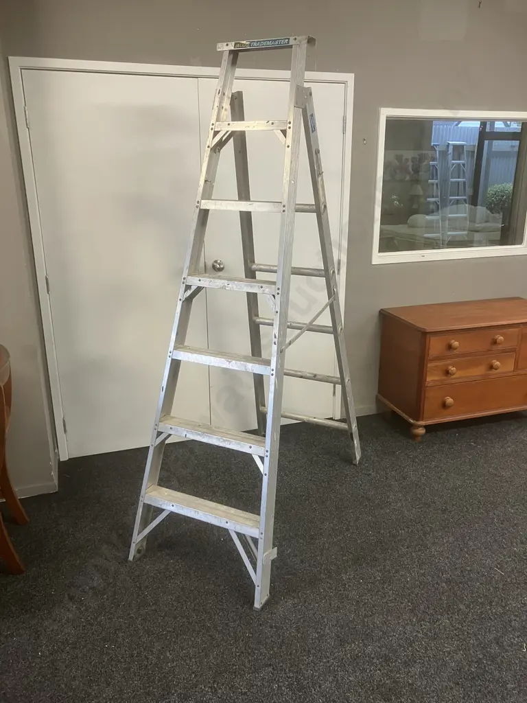 Alco Trademaster Aluminum Combination Step / Extension Ladder. 2.1m - Image 1++