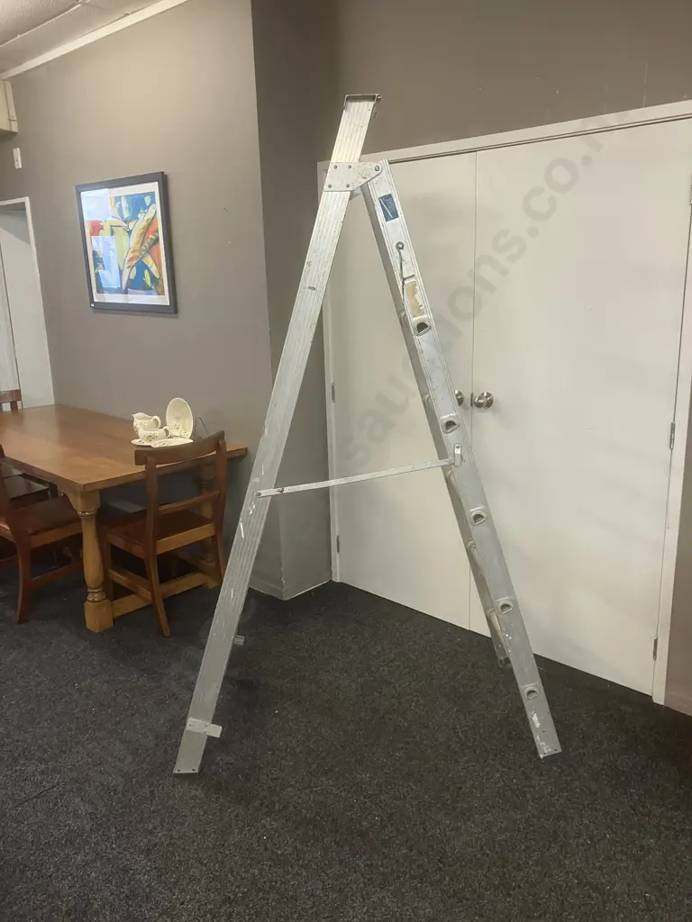 Alco Trademaster Aluminum Combination Step / Extension Ladder. 2.1m - Image 1++