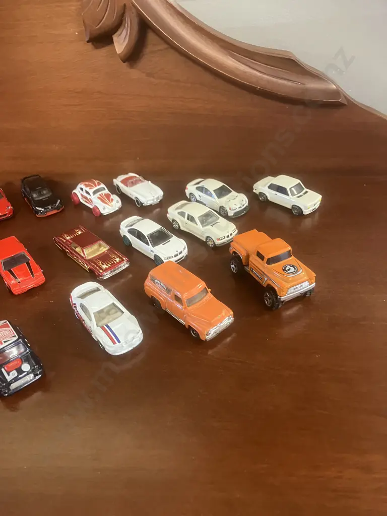 Matchbox Model Cars x 22 Image 1++