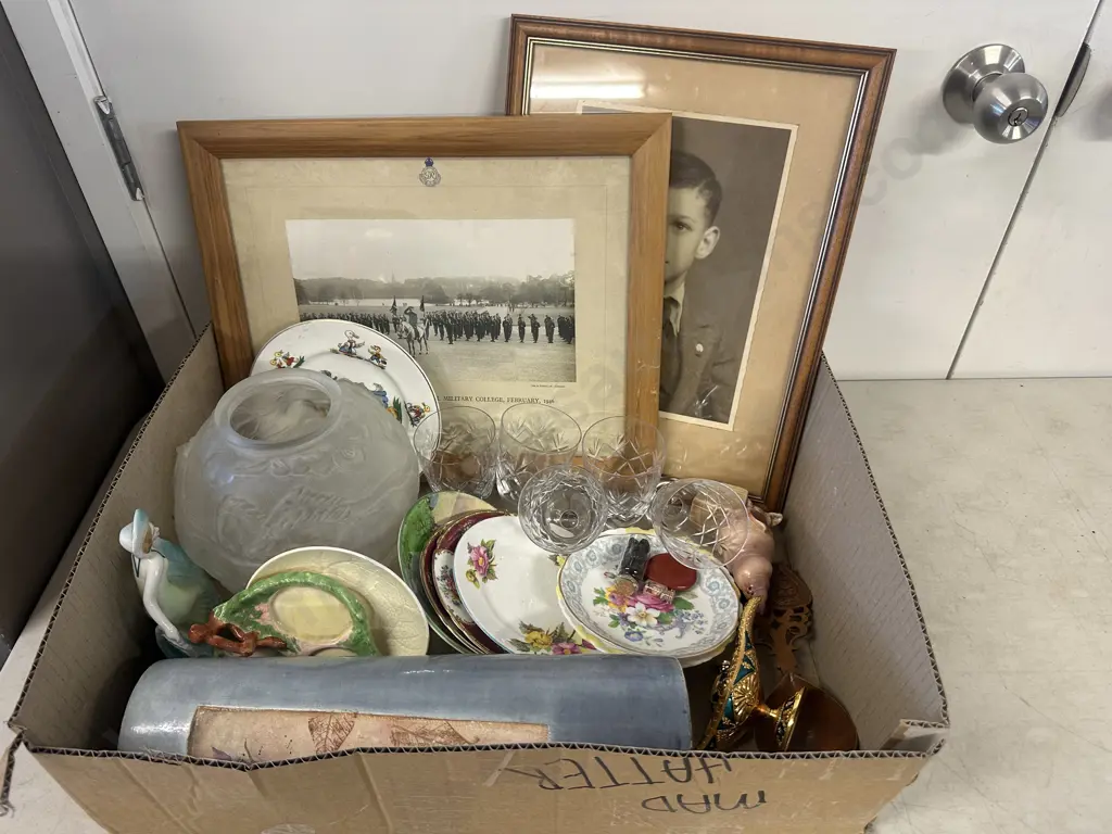 Selection Of China Items, Crystal, Artwork Etc Image 1++